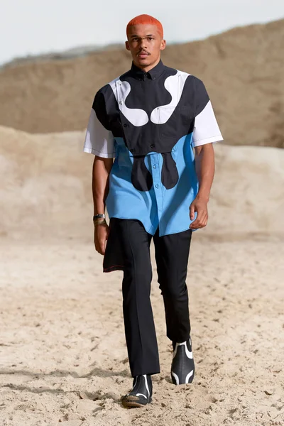 Look 49
